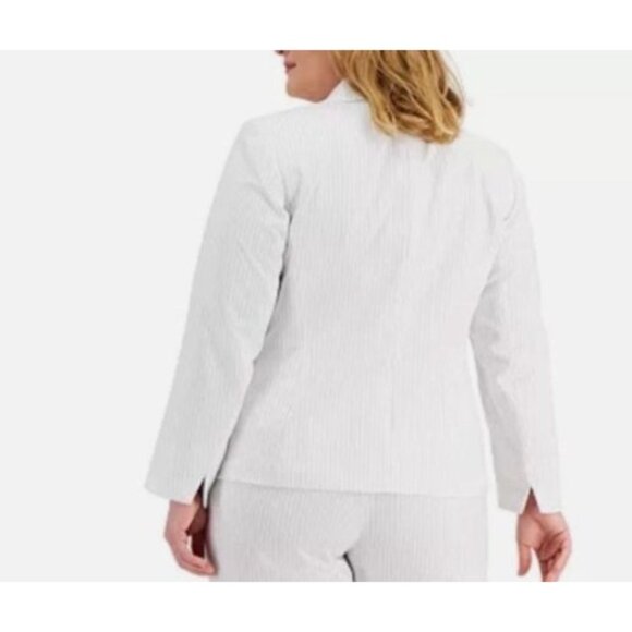 Le Suit Womens White Pinstripe Blazer Jacket size 20W plus Zipper Pockets - Picture 9 of 9